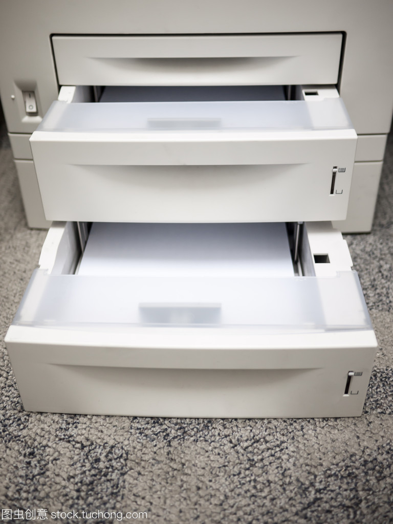 打印機(jī)紙盒與通訊設(shè)備 辦公效率的雙重保障