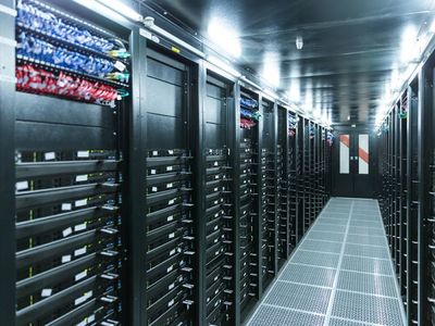 互聯(lián)網(wǎng)浪潮下的新一代數(shù)據(jù)中心變革與數(shù)據(jù)維護(hù)服務(wù)